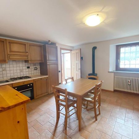 The Snow - Appartamento Panoramico Con Balcone Champoluc Exterior foto